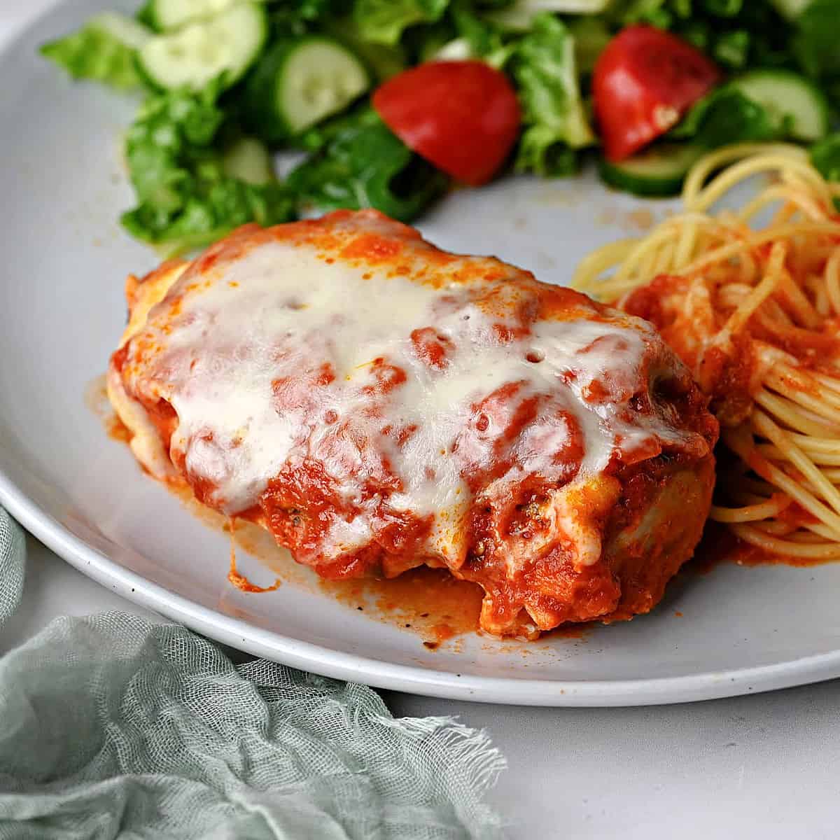 Slow Cooker Chicken Parmesan
