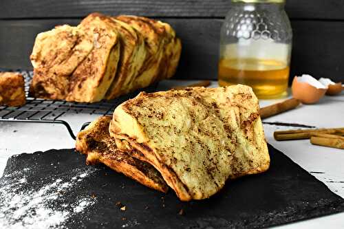 Cinnamon Pull-Apart Bread
