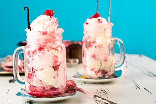 Raspberry Frozen Greek Yogurt Ice Cream