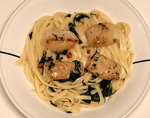 Tuscan linguine with scallops and spinach cream