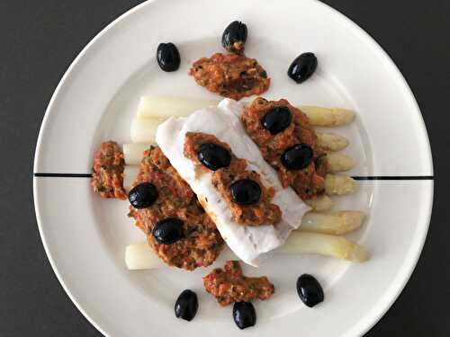 Haddock with asparagus finished with Mediterranean bell pepper paste