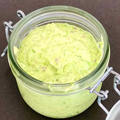 Creamy pea mousse with mint