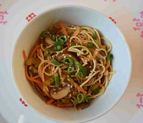 Sesame Vegetable Hakka Noodles - Sweet Simple Masala