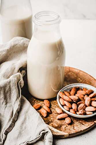 How to make Almond milk at home