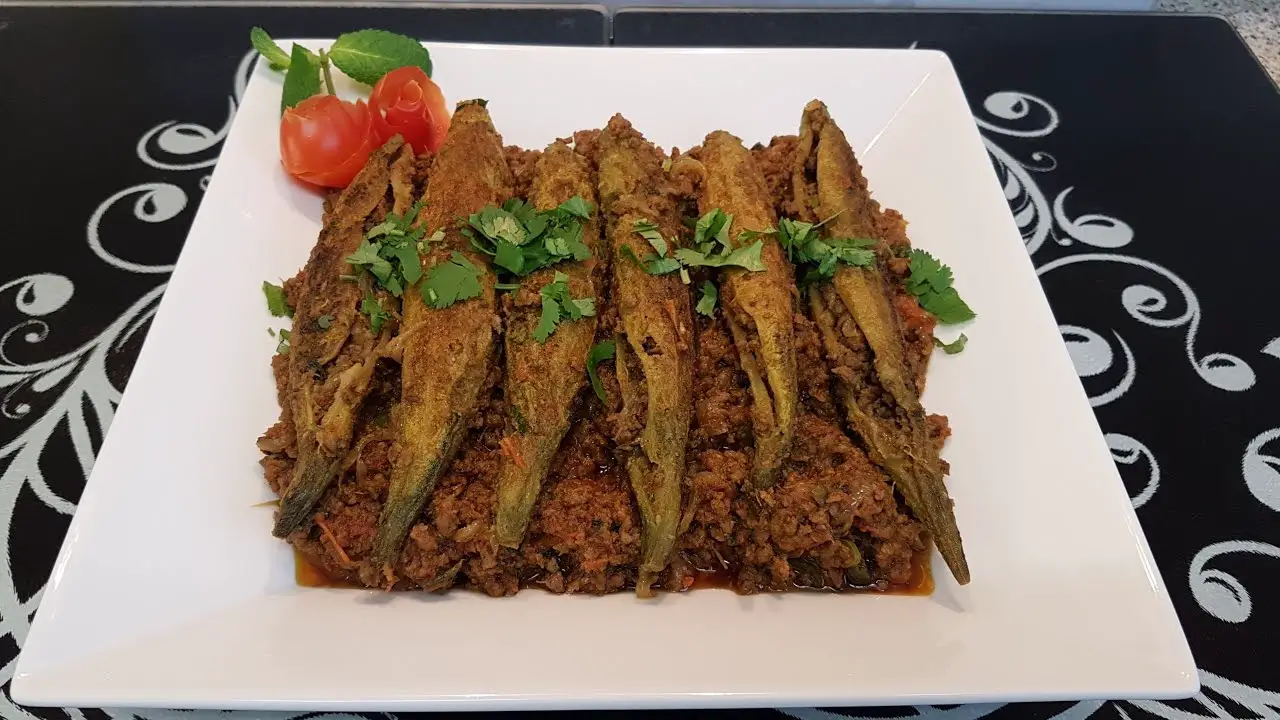 Keema Bharay Karelay (Chicken Mince Stuffed Bittergourd) - Taste Of Mine