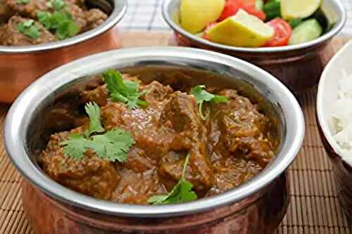 Spicy Aloo Gosht Curry (Beef Curry With Potato) - Taste Of Mine