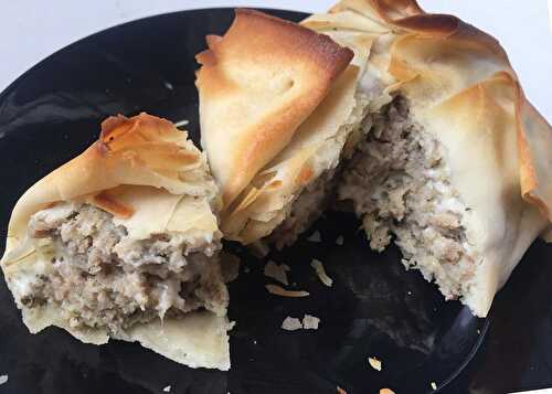 Cheesy Mince Tortilla Pie - Bakes Kheema Roti Pie - Tasted Recipes