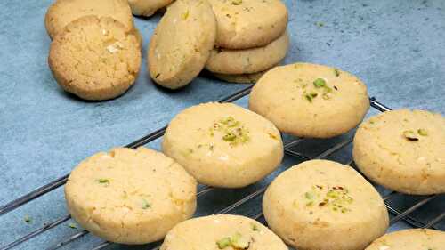 Kaju Pista Cookies | Cashew Pistachio Biscuits - Tasted Recipes