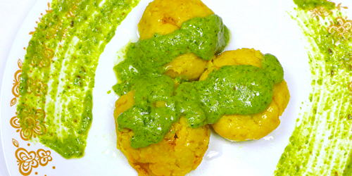Stuffed Kapuria With Green Cheese Sauce Recipe - Tasted Recipes