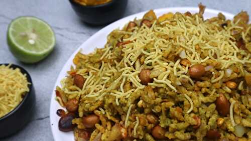 Sukhi Bhel or Dry Bhel | Mumbai Street Chaat - Tasted Recipes