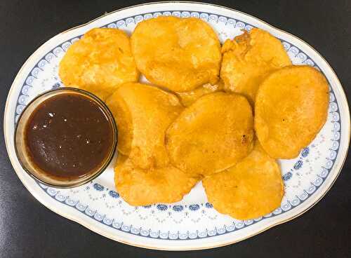 Surti Bataka Puri - Potato Fritters - Tasted Recipes