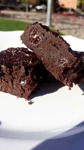 Dark Chocolate Avocado Brownies - Tastefully Grace