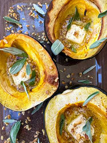How to Cook Acorn Squash (With Maple Sage Butter)