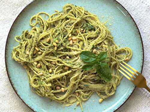Basil Cashew Pesto Pasta - Vegan Easy Recipes - Teodora Vegan