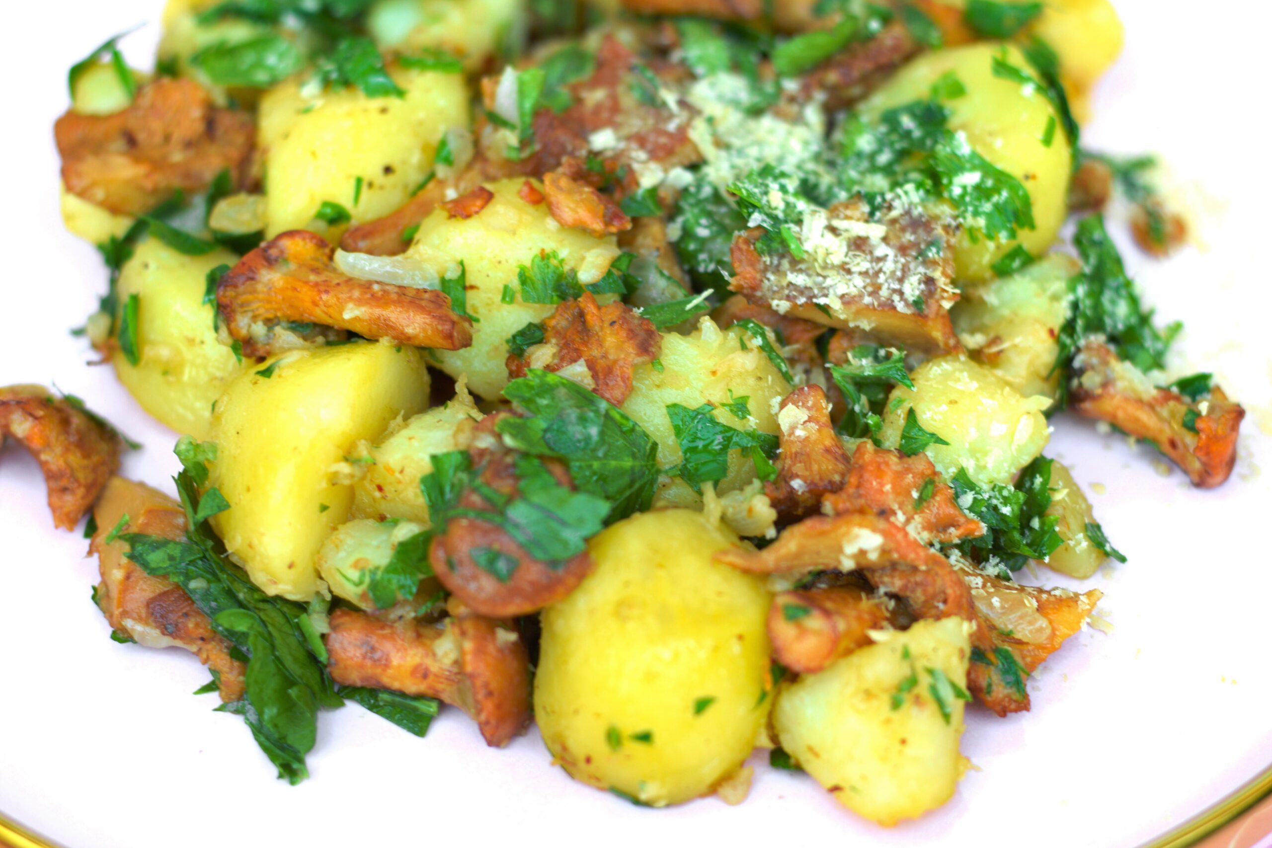 Vegan Butter Chanterelle Potatoes