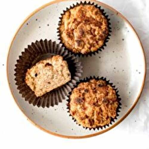 Bakery-Style Cinnamon Streusel Muffins