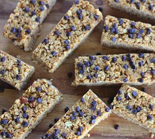 No-Bake Chewy Chocolate Chip Peanut Butter Granola Bar