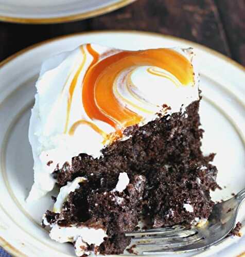 Easy Caramel Cream Chocolate Poke Cake