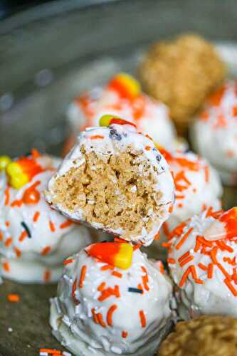 Halloween Rice Krispie Party Treats (Peanut butter & white chocolate!)