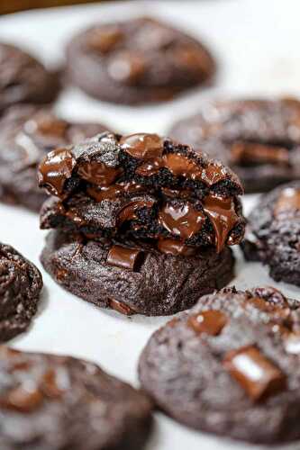 Ultimate Chocolate Cookies (Triple Chocolate & No Chill)