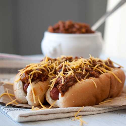Beer Chili & Cheese Dogs for IPA Day - The Beeroness