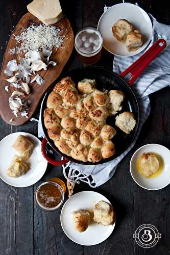 Garlic Parmesan Hefeweizen Pull Apart Bread - The Beeroness
