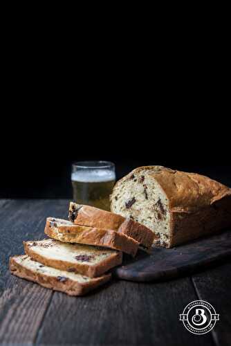 One Bowl Chocolate Chip Beer Bread - The Beeroness