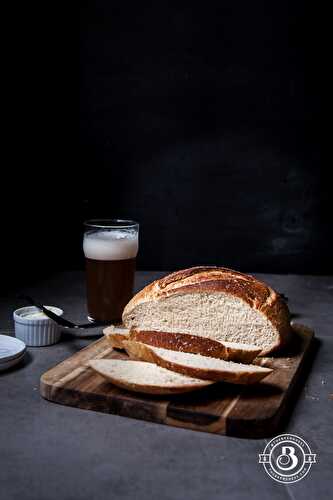 One Hour No Knead Artisan Hefeweizen Bread - The Beeroness