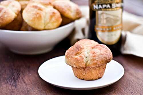Salted Hefeweizen Brioche Rolls - The Beeroness
