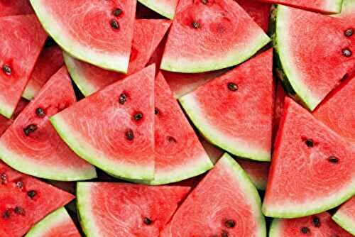 6 Benefits of Watermelon & Best Tips on Purchase and Use