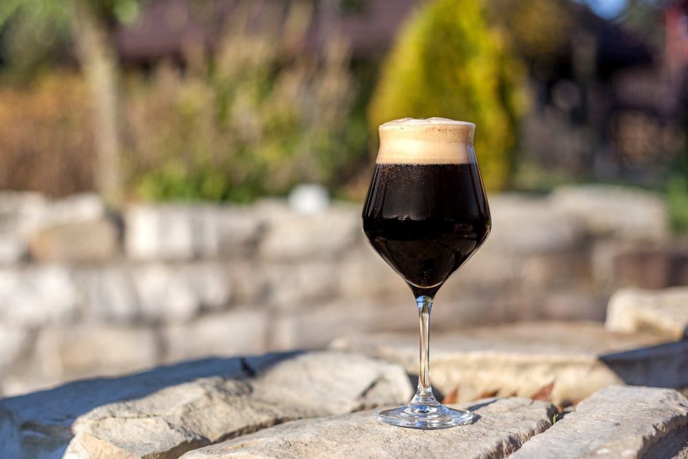 What Porter Beer Is: Taste, 3 Benefits + 6 Best Beers