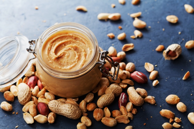 10 Health Benefits of Peanut Butter + 6 Tips and Recipes