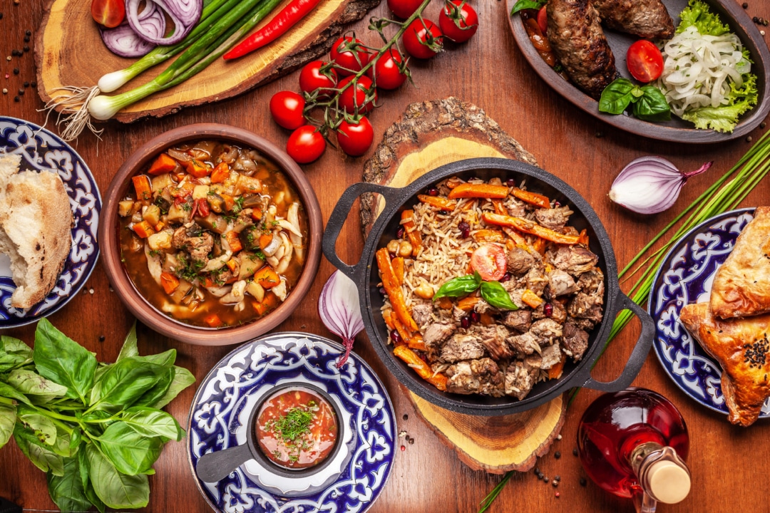 Georgian Food: 5 Popular Dishes + 3 Facts the about Food Culture