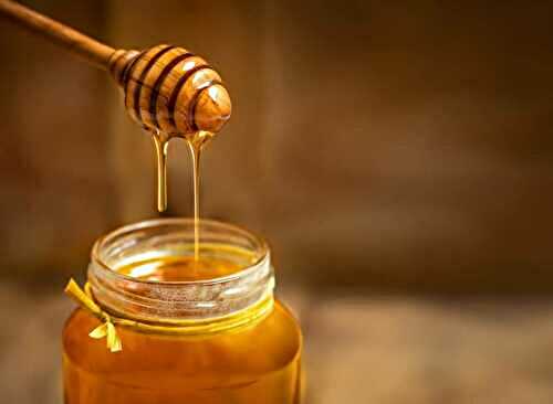 5 Health Benefits of Honey + 3 Tips and Hacks