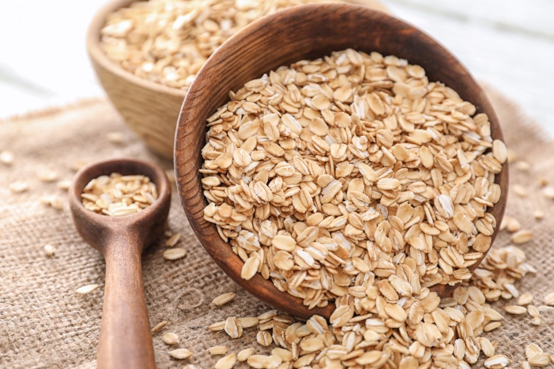 5 Health Benefits of Oatmeal + 5 Tips and Hacks