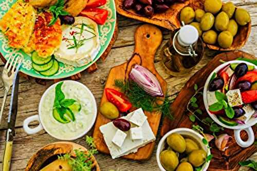 Greek Food: 43 Popular Dishes + 4 Secret Recipe Tips
