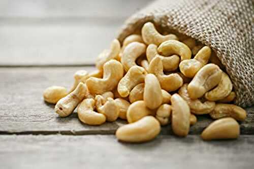 Health Benefits of Cashews & Tips and Recipes