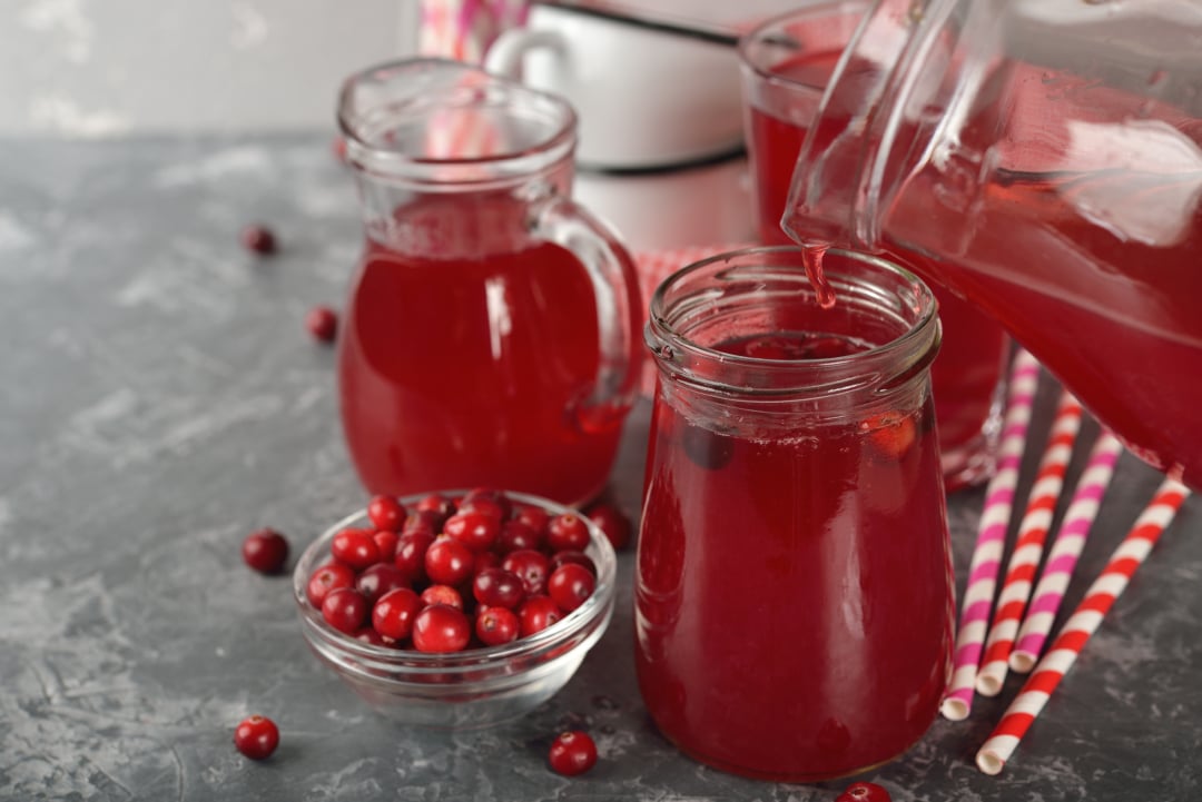 7 Health Benefits of Cranberry Juice & 5 Recipe Ideas