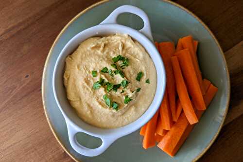 How To Make Hummus From Scratch: The Best Homemade Recipe