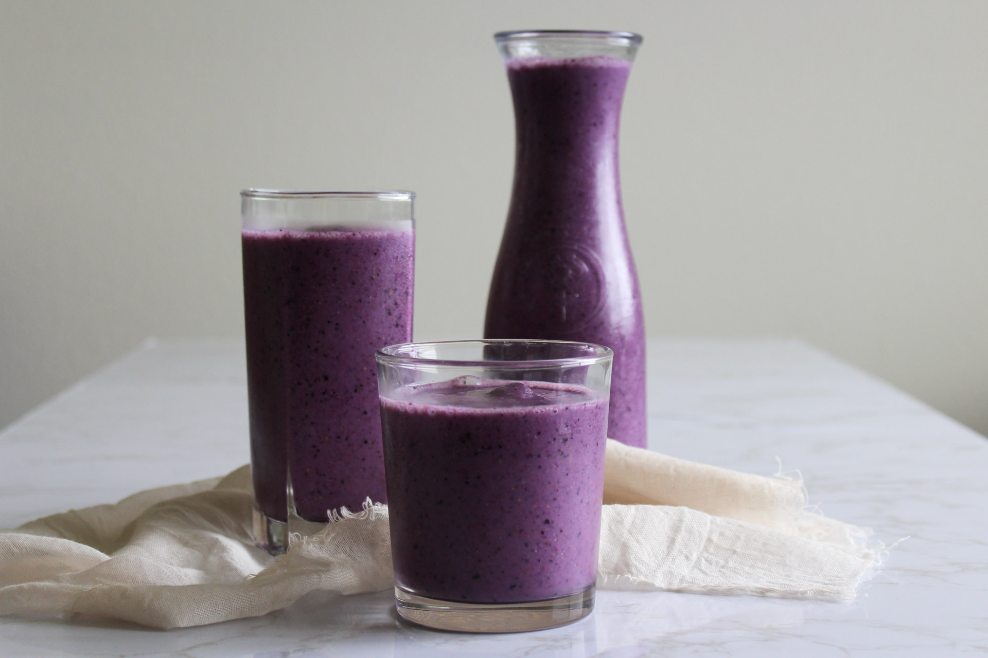 Strawberry Blueberry Smoothie (Dairy Free)