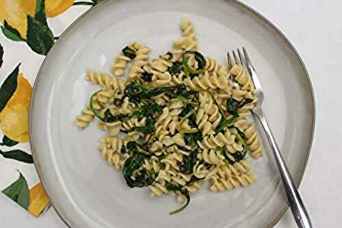 Lemon Spinach Garlic Pasta