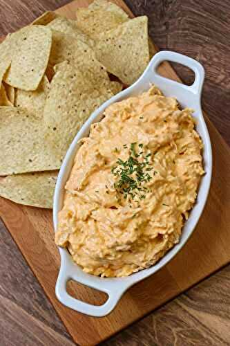 High Protein Buffalo Chicken Dip (Made With Cottage Cheese!)