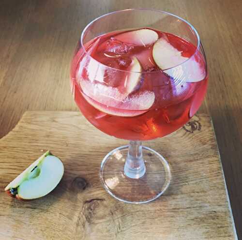 Festive Cranberry Infused Gin - The Delectable Garden Food Blog