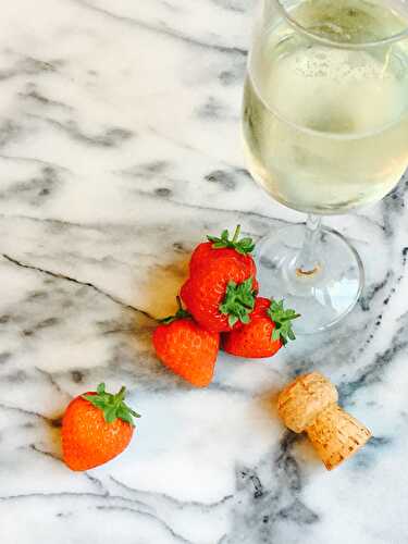 Strawberry and Prosecco Ice Lollies - The Delectable Garden Food Blog