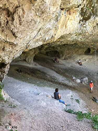 Community Caves Hike in Spearfish Canyon