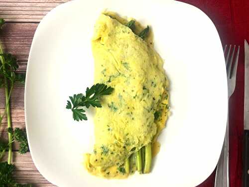 Sauteed Asparagus Omelette with Parsley