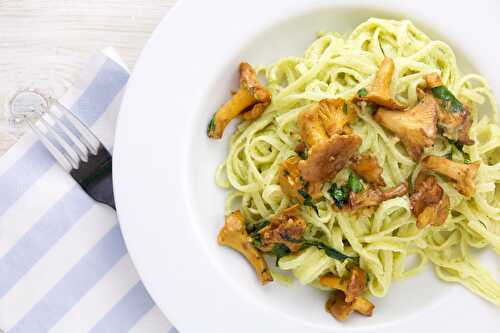 Creamy broccoli pasta with mushrooms