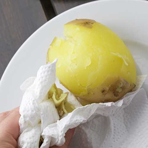 How to peel potatoes the fast way