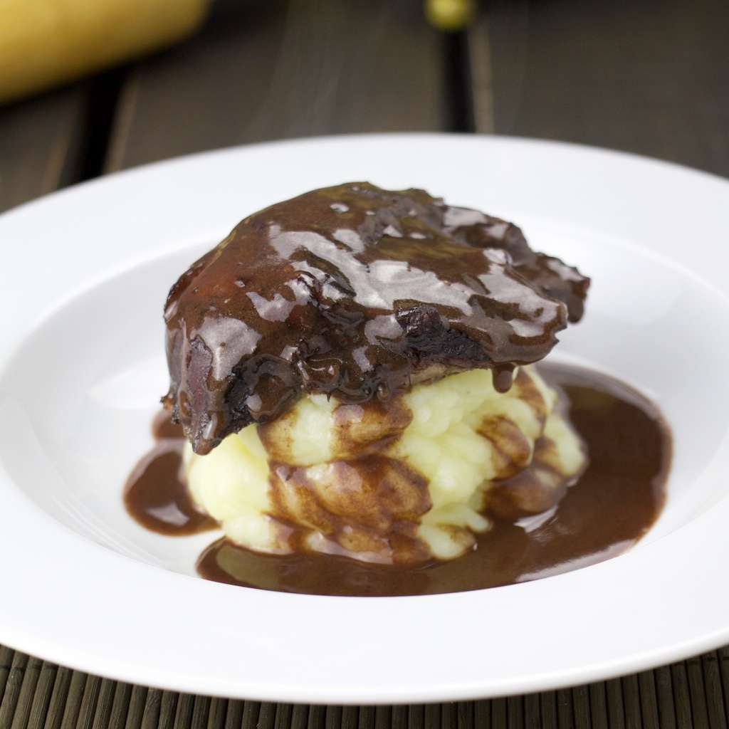 Tender Braised Pork Cheek in Red Wine Sauce