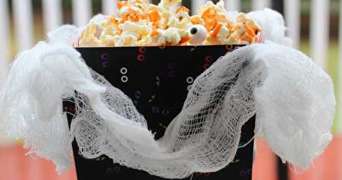 I'm Watching You! / Halloween Popcorn Box Party 2017 & Giveaway